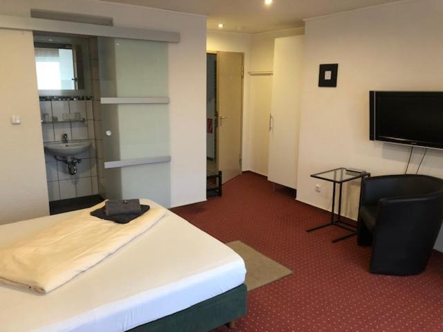 Hotel Saarland Lebach Eksteriør bilde