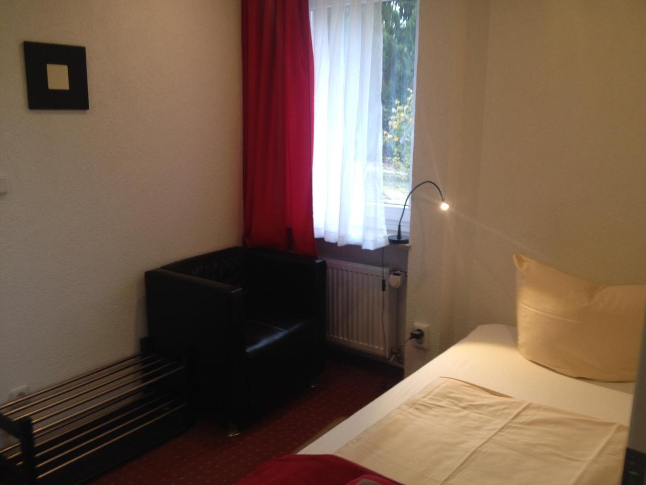 Hotel Saarland Lebach Eksteriør bilde