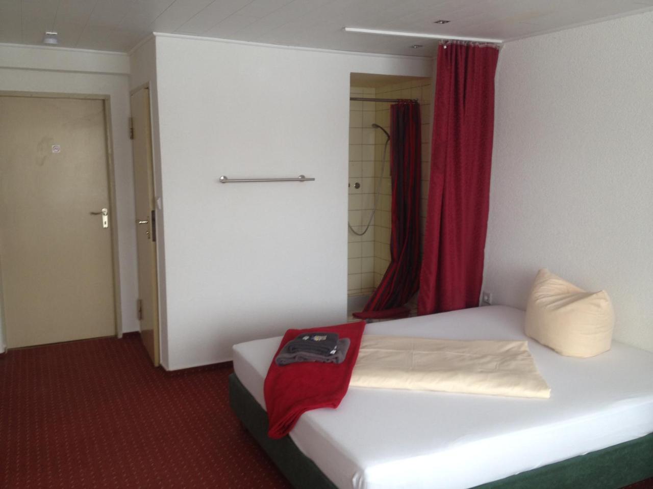 Hotel Saarland Lebach Eksteriør bilde
