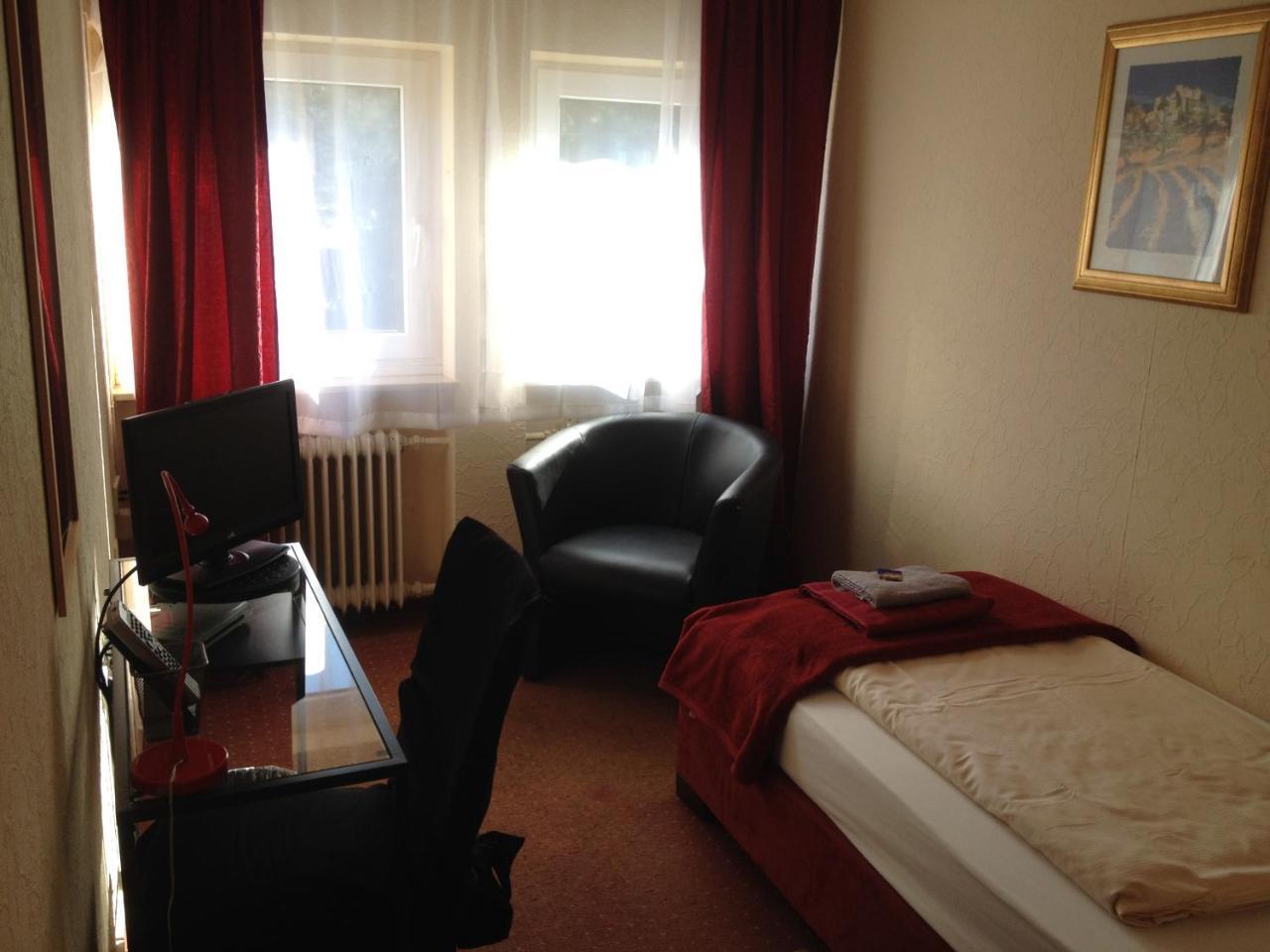 Hotel Saarland Lebach Eksteriør bilde